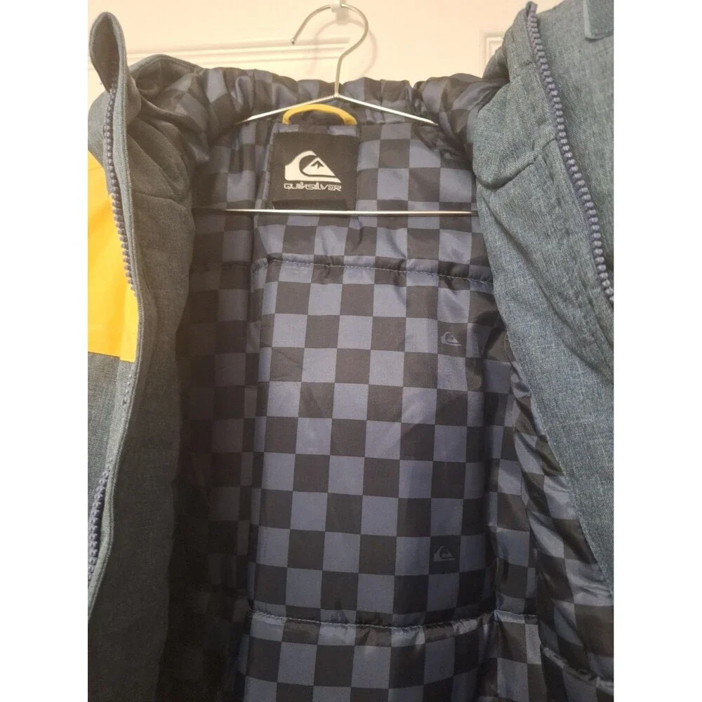 NWOT Quicksilver Youth Snowboard/Ski Jacket Medium 10/12 Yellow And Gray Zip